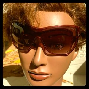 TOM FORD SUN GLASSES